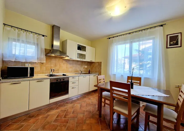 Villa Mihaela Porec Holiday Apartments